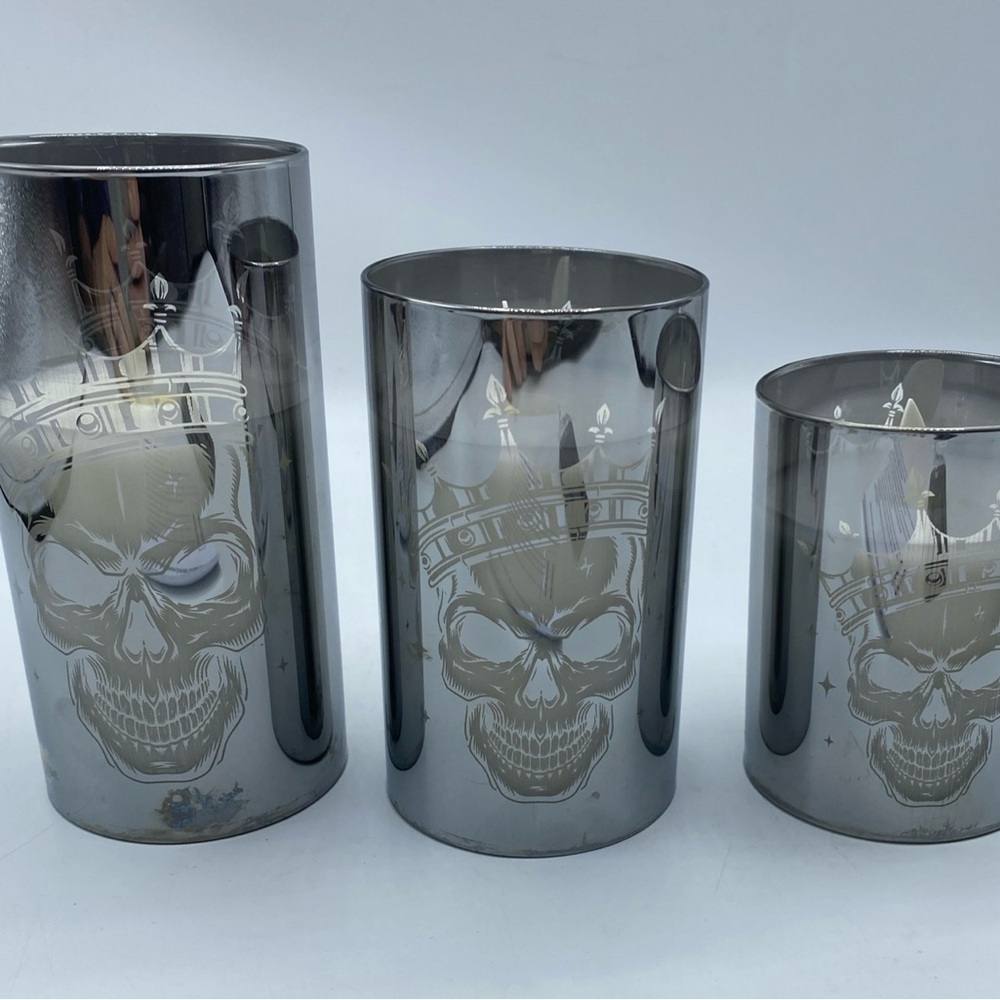 Halloween Decor Flameless Candles Battery Operated LED Pillar Skull & Crown Silv